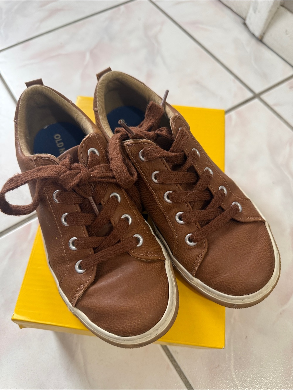 Old Navy Kids Brown Leather Lace-Up Sneakers